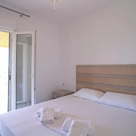 Potidaias Olives Tree Field House Apartmán *