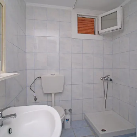 Potidaias Olives Tree Field House *